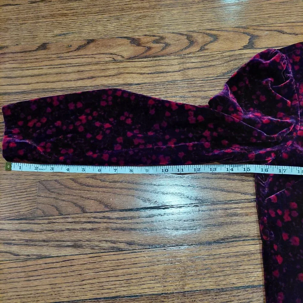 Gap Large Burgundy Floral Velvet Blouse with Button Tie at the back of the neck - Picture 6 of 11